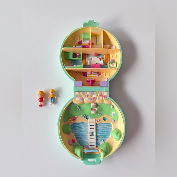 1989 Polly Pocket Polly’s Beach Home - complete set - Picture 5 of 10